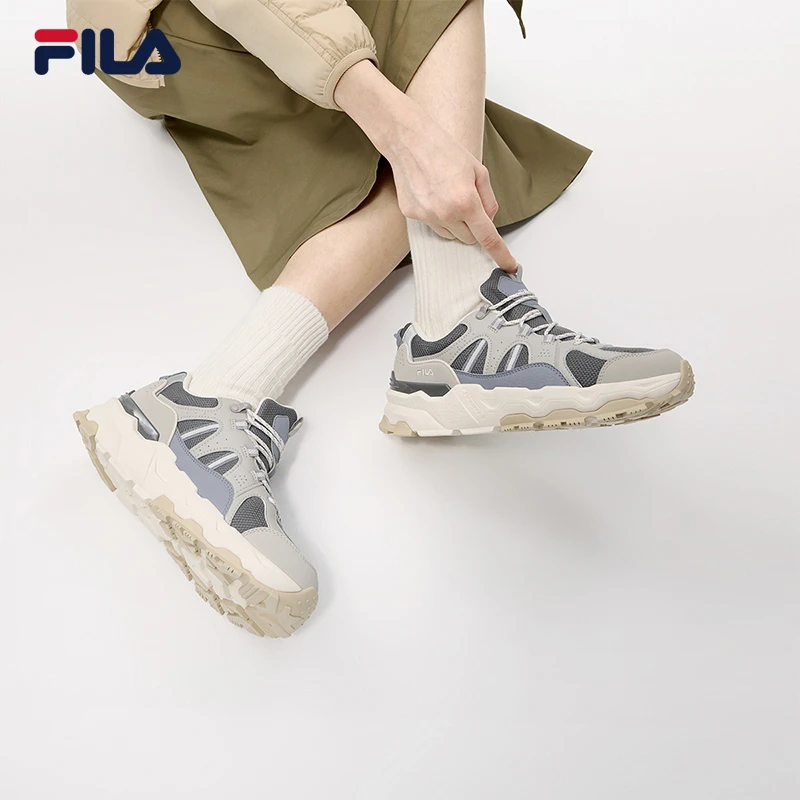 FILA斐乐情侣潮流满天星TREK复古老爹鞋百搭男女鞋F12M242119F