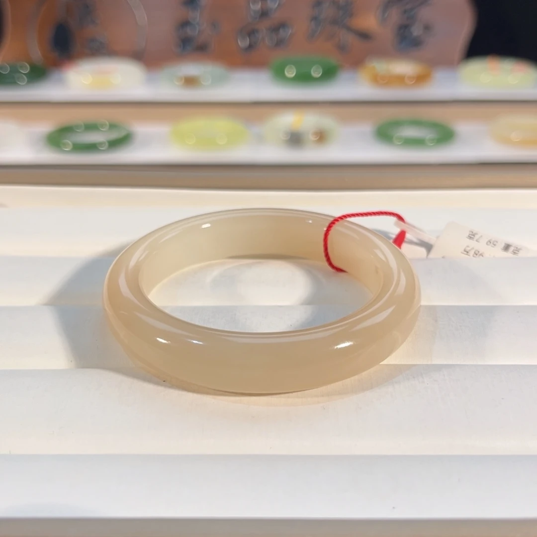 和田玉未镶嵌手镯红藕浓粉