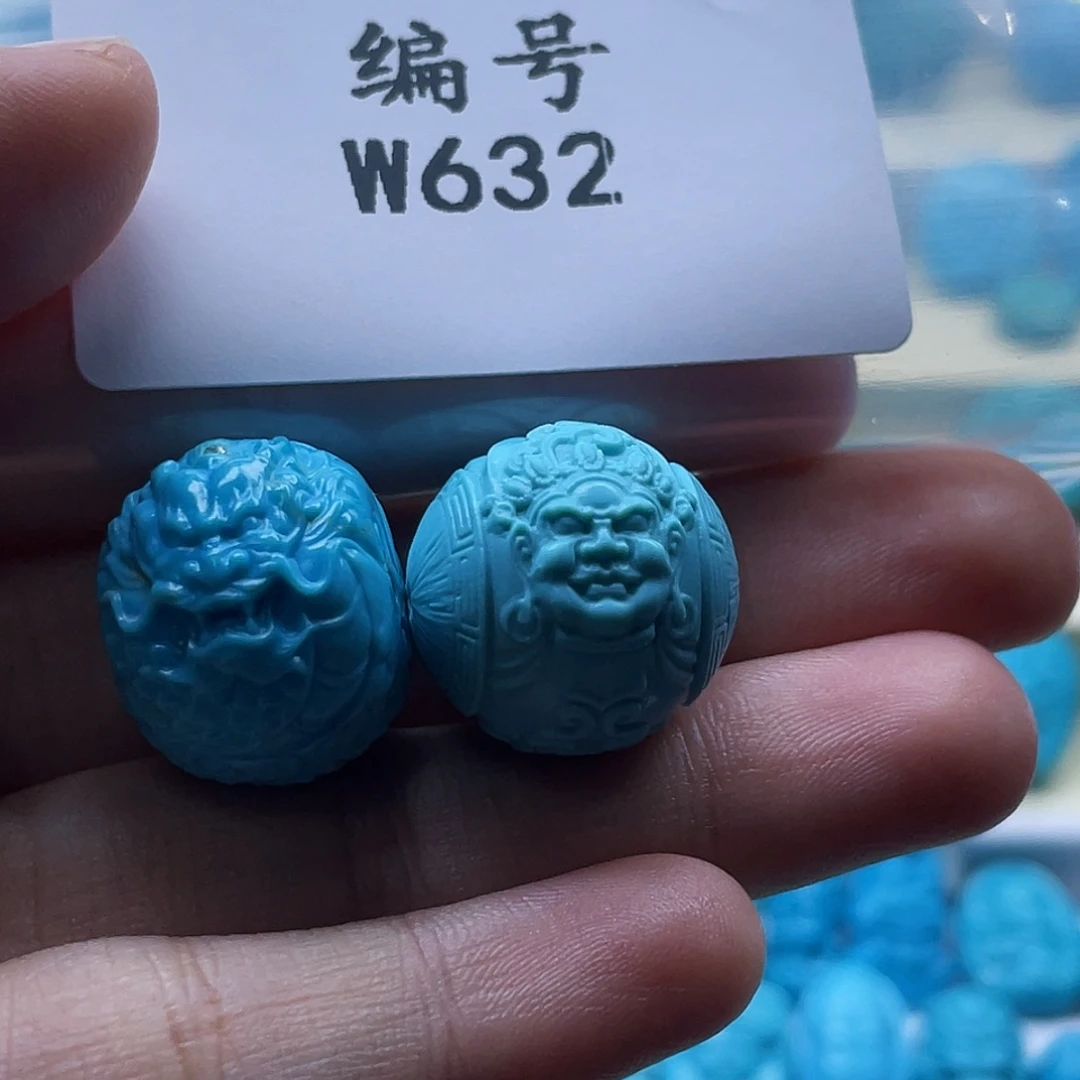 追***风绿松石未镶嵌颈饰