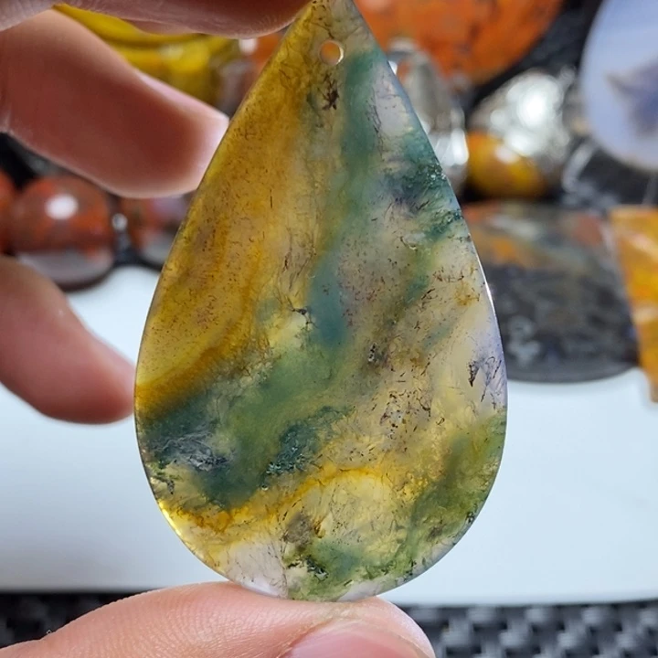 玛瑙/玉髓颈饰未镶嵌