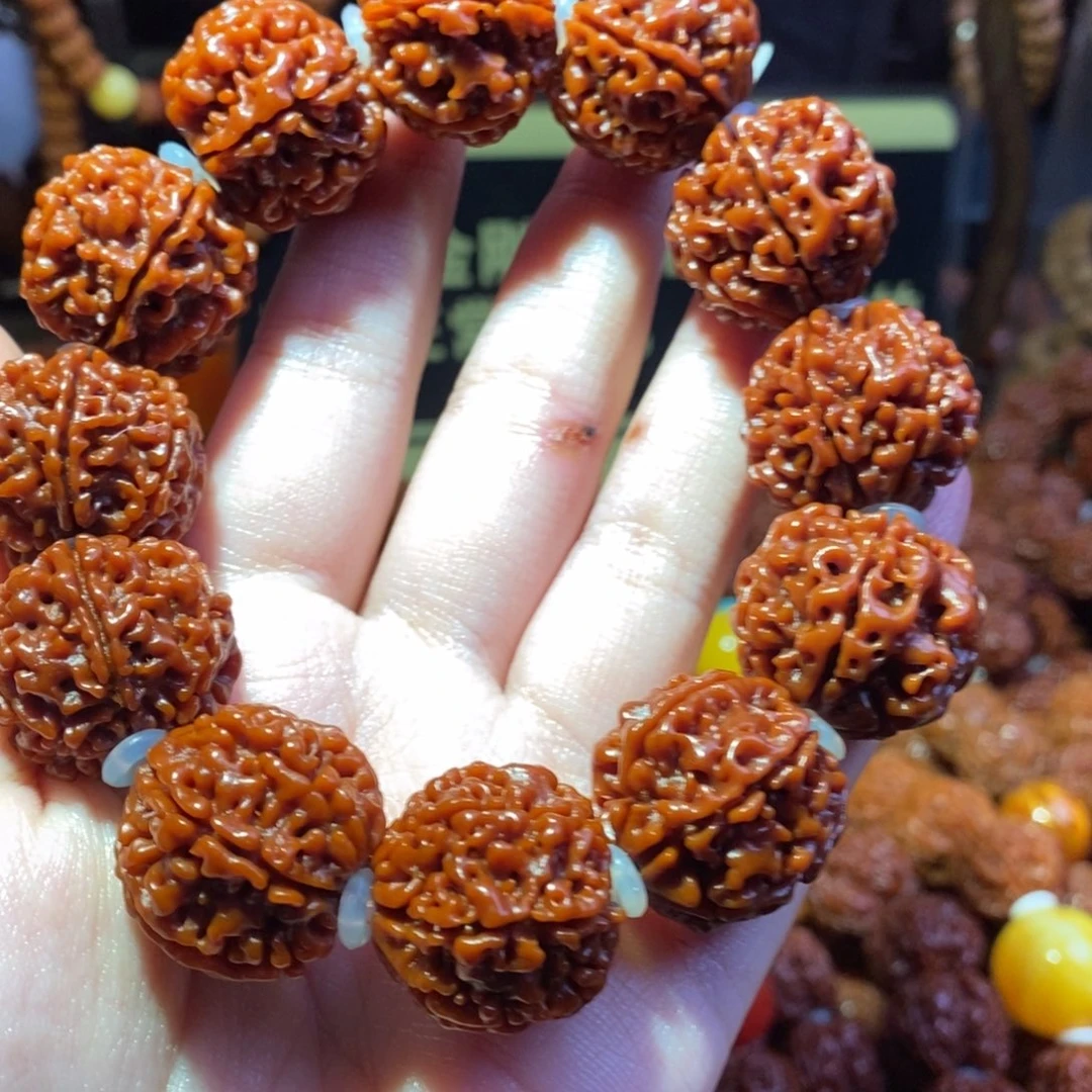 吊坠金刚菩提226原生态玉化