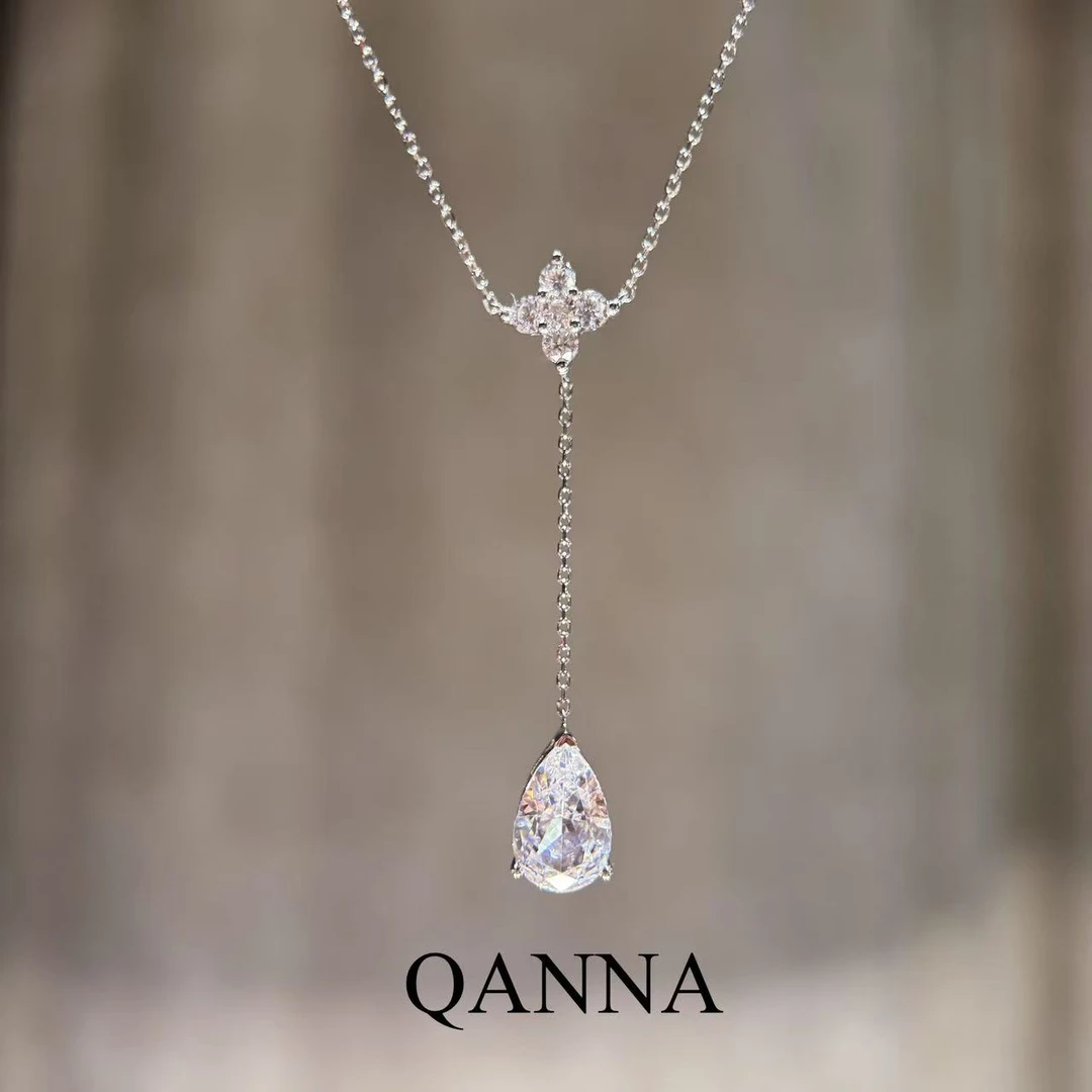QANNA【灵动水滴四叶草】【设计款】轻奢小众时尚长坠钻石锁骨项链AY