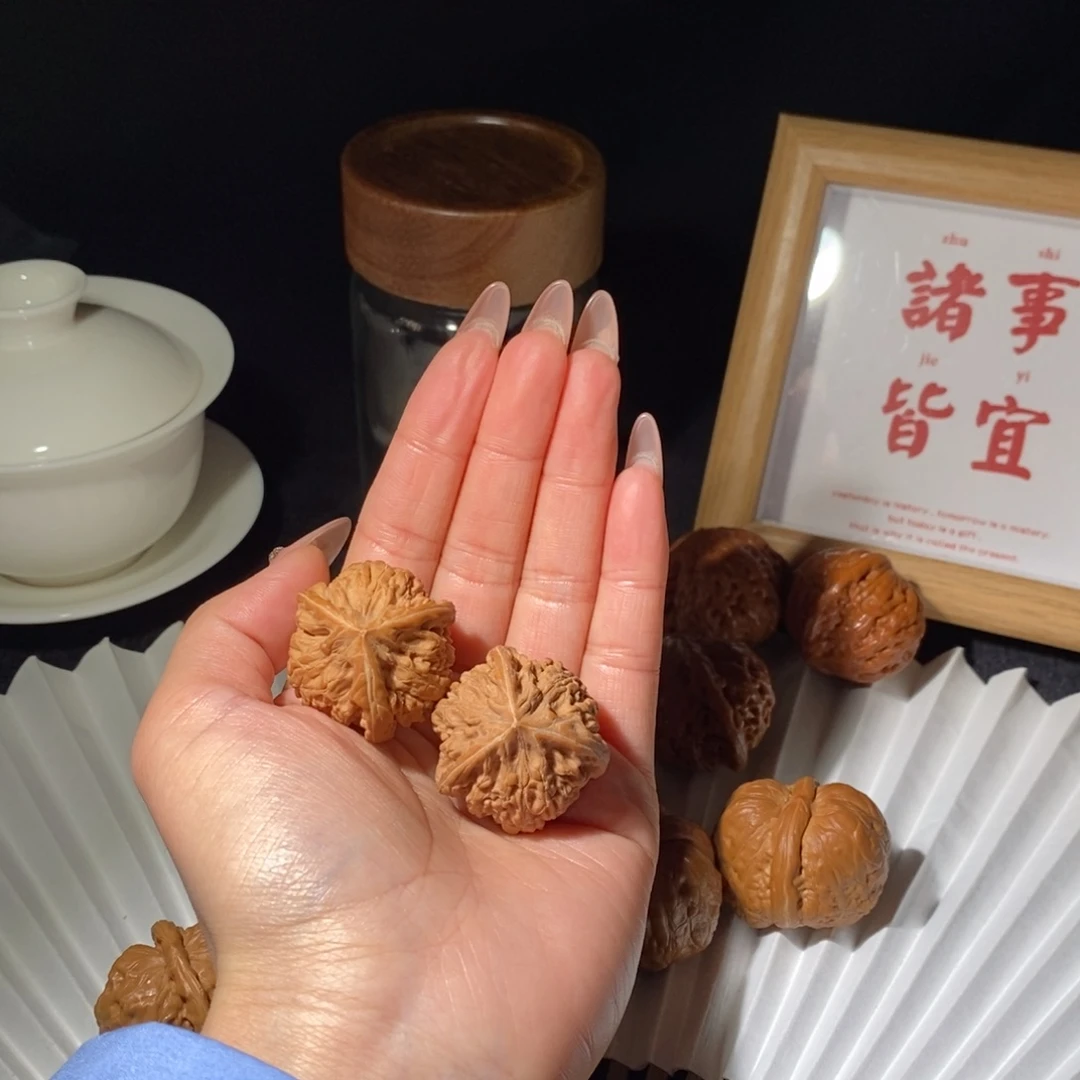 文玩核桃吊坠御龙奔33