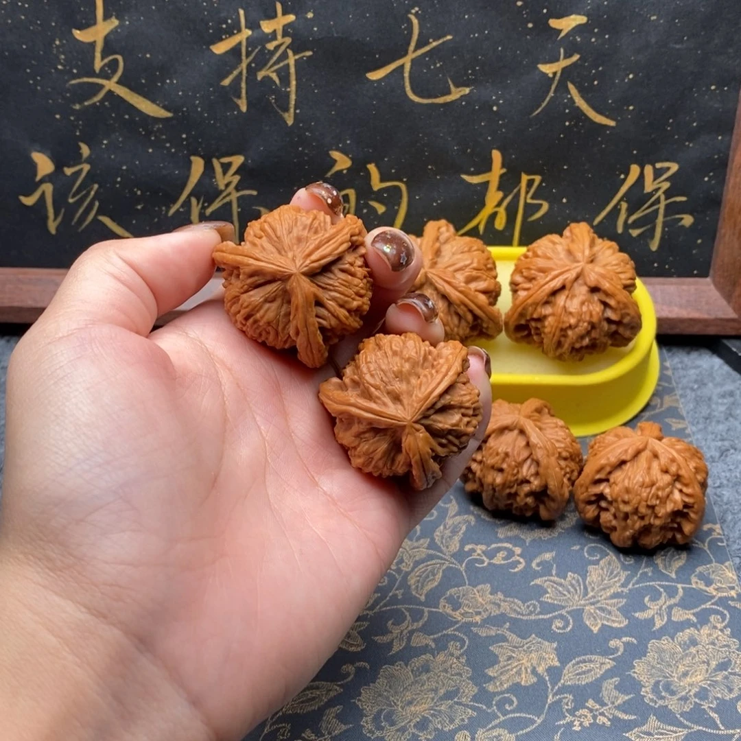 吊坠文玩核桃姜****?白狮子