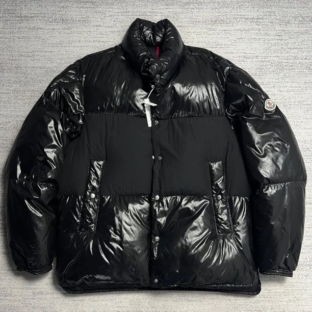 99新 MONCLER 盟可睐 蒙口 1 黑色亮面拼接面包服羽绒服
