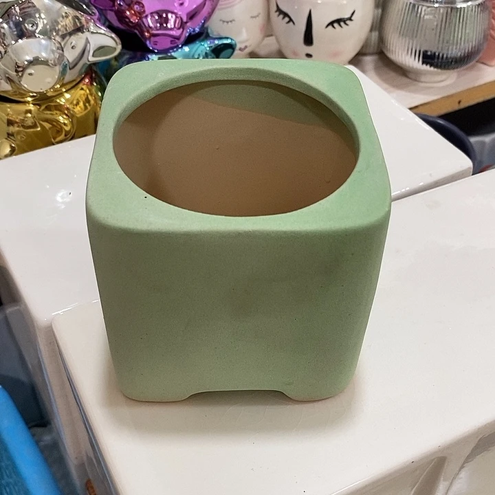 摆件陶盆有孔 微瑕介意勿