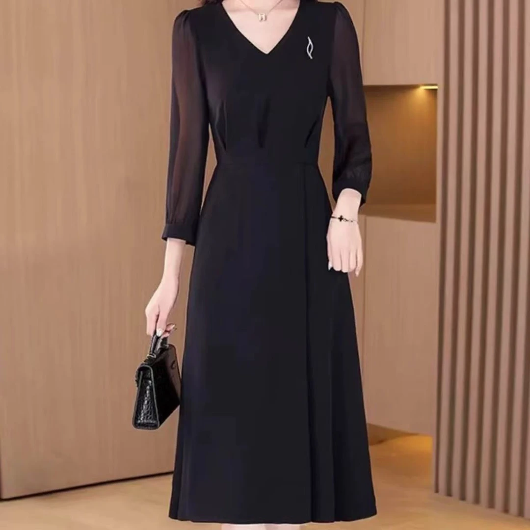 法式赫本风连衣裙季显瘦气质纯色洋气裙子A13016