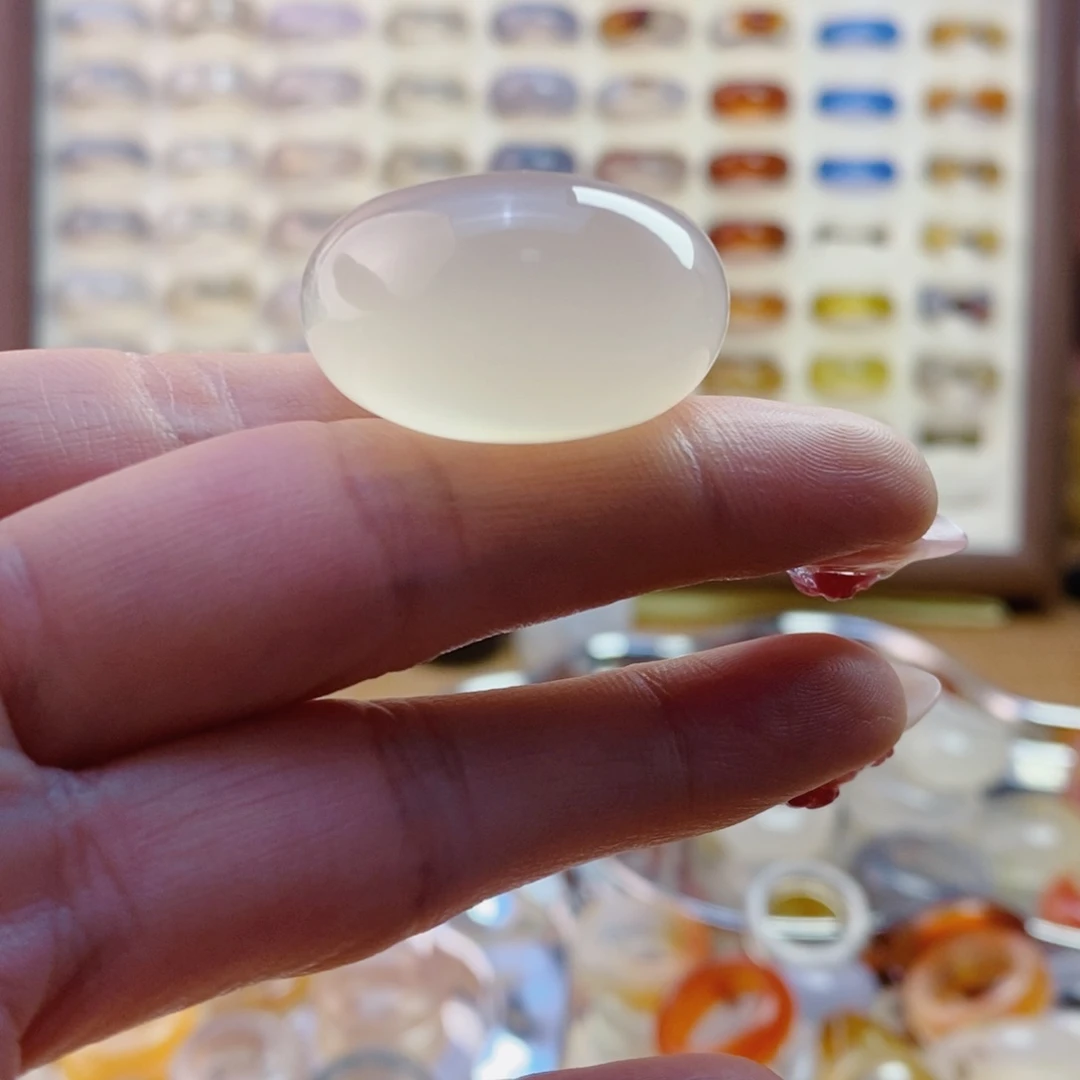 玛瑙/玉髓戒指未镶嵌杨**儿