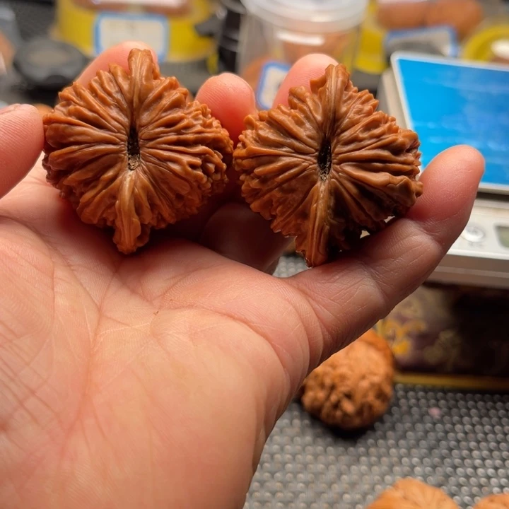 桃核把件全品山西汗高楼边45
