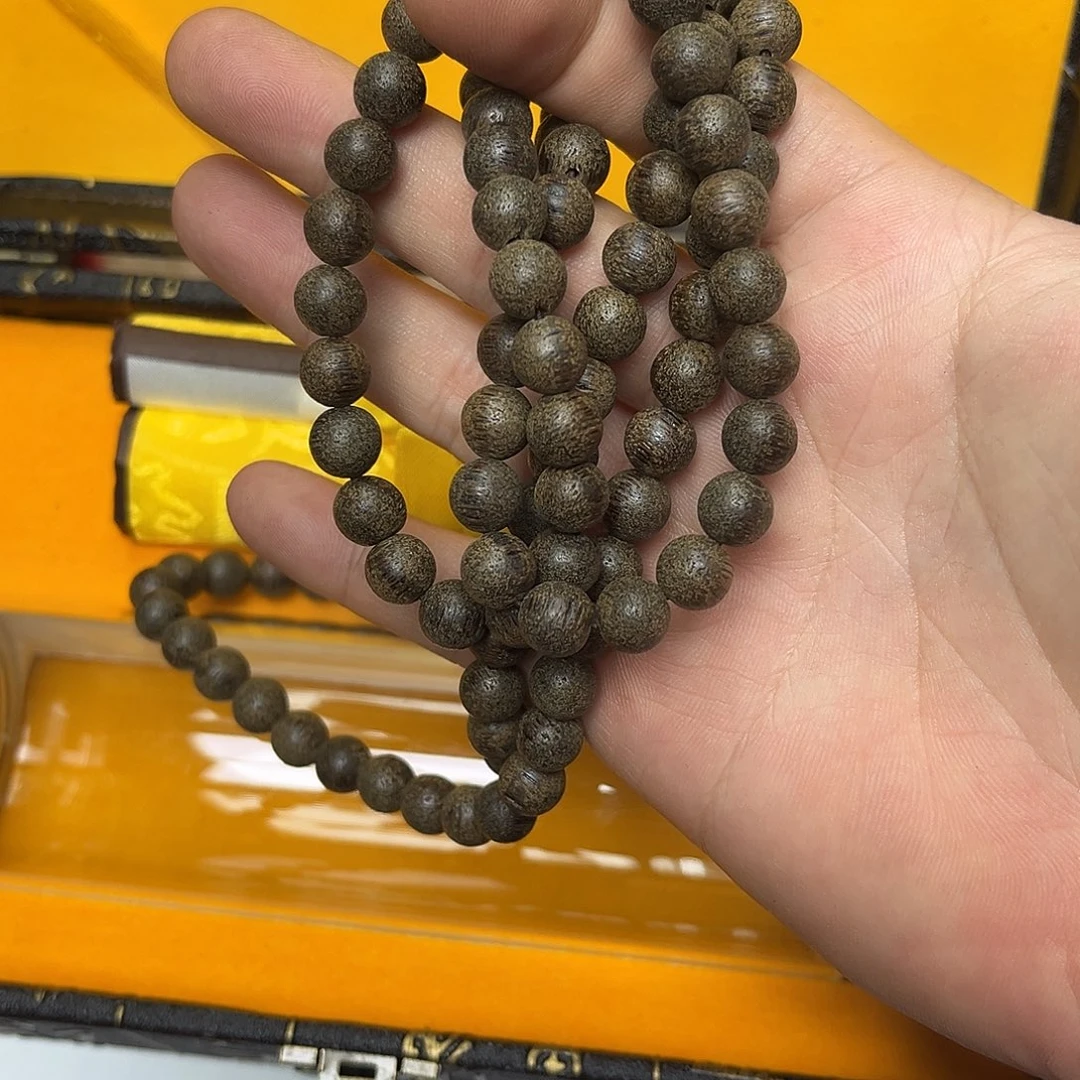 大叶紫檀（黑酸枝木类）