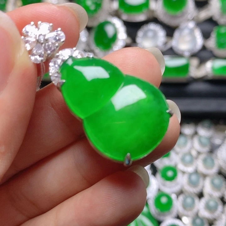 翡翠银S925镶嵌挂件葫芦