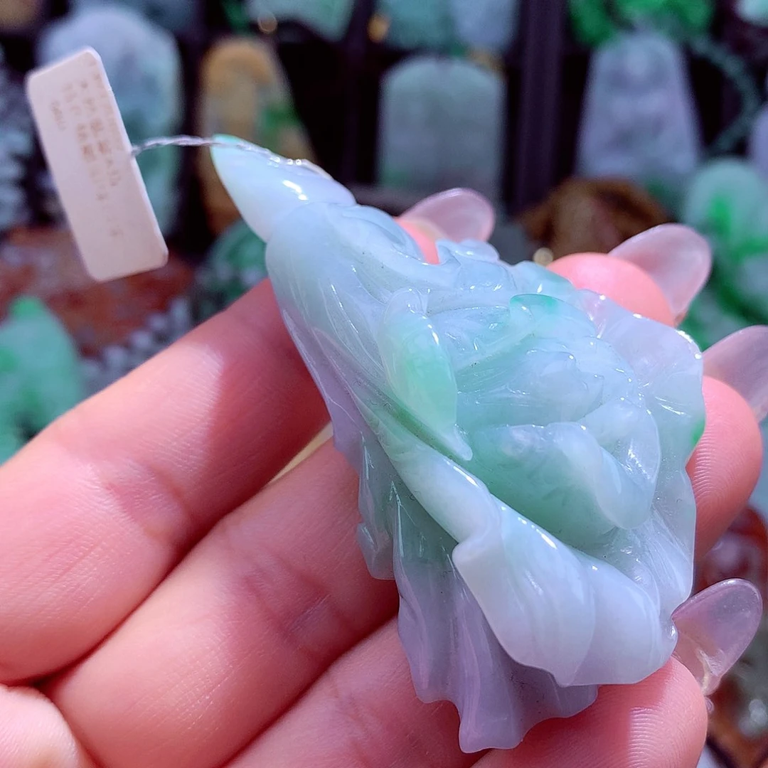 颈饰未镶嵌翡翠天然