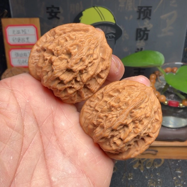 文玩核桃吊坠麦穗虎头45全品48克