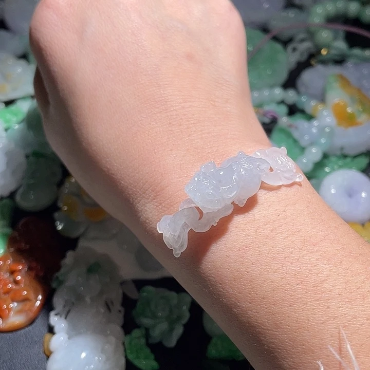 颈饰未镶嵌翡翠天