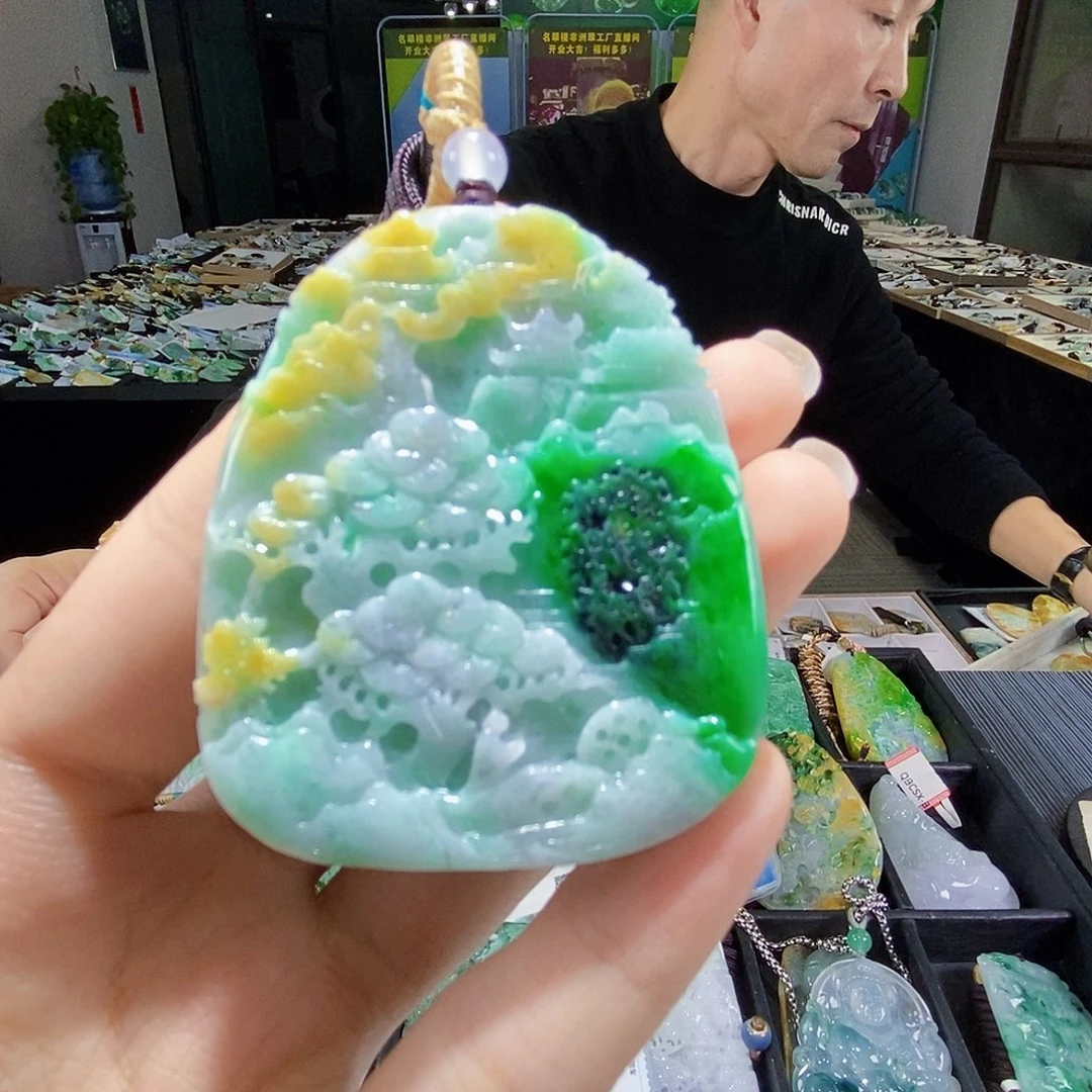 颈饰未镶嵌翡翠翡翠