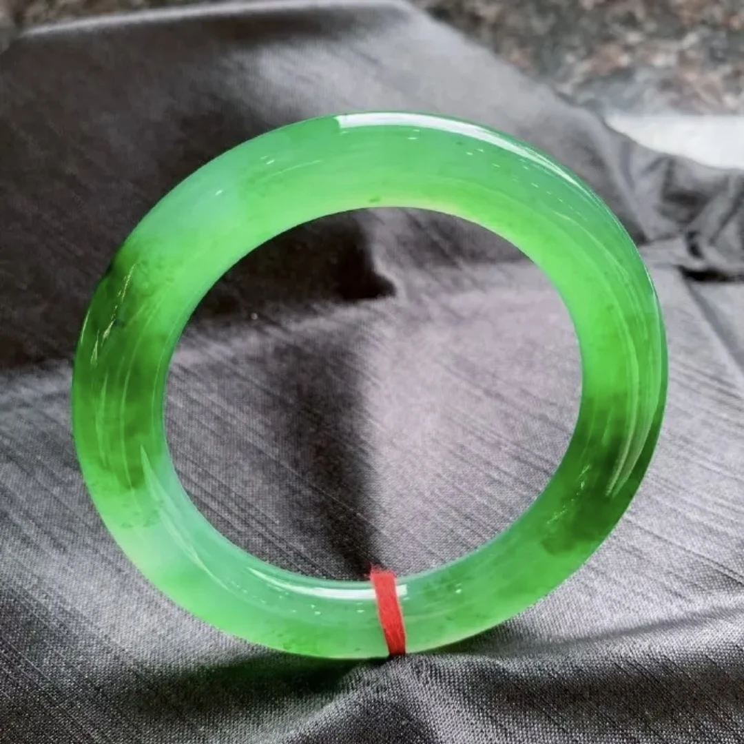 天然缅甸A货翡翠手镯高冰飘花精美正圈翡翠手镯（图二测量圈口）