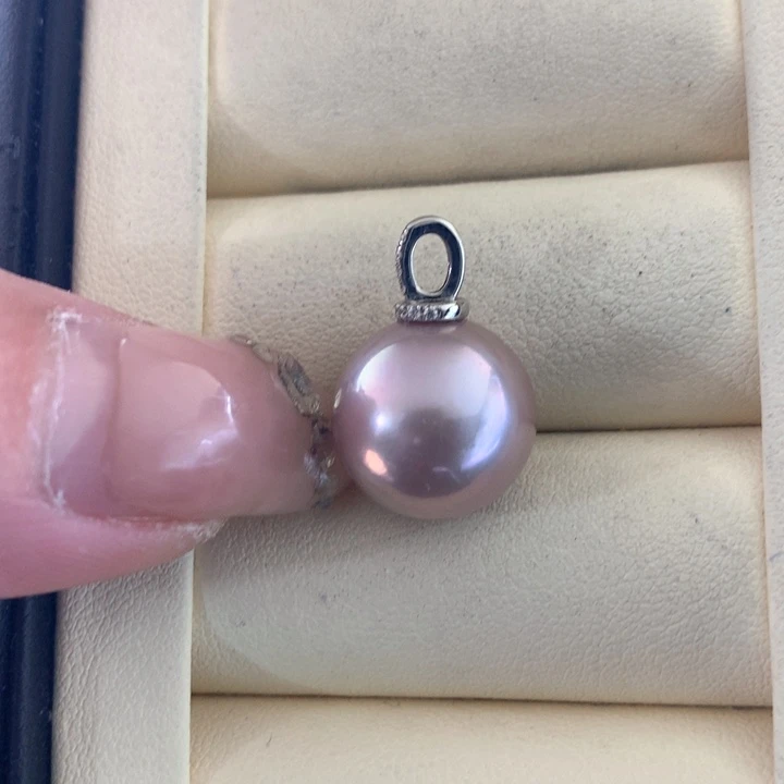 颈饰18K金镶嵌淡水珍珠