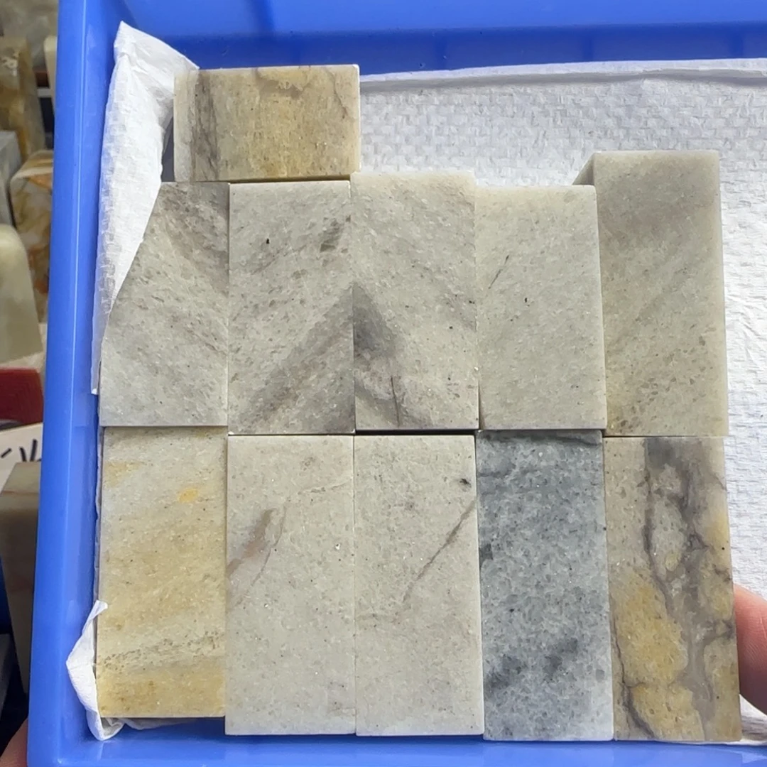 昌化石印石长白石2.0*2.0*5的11方