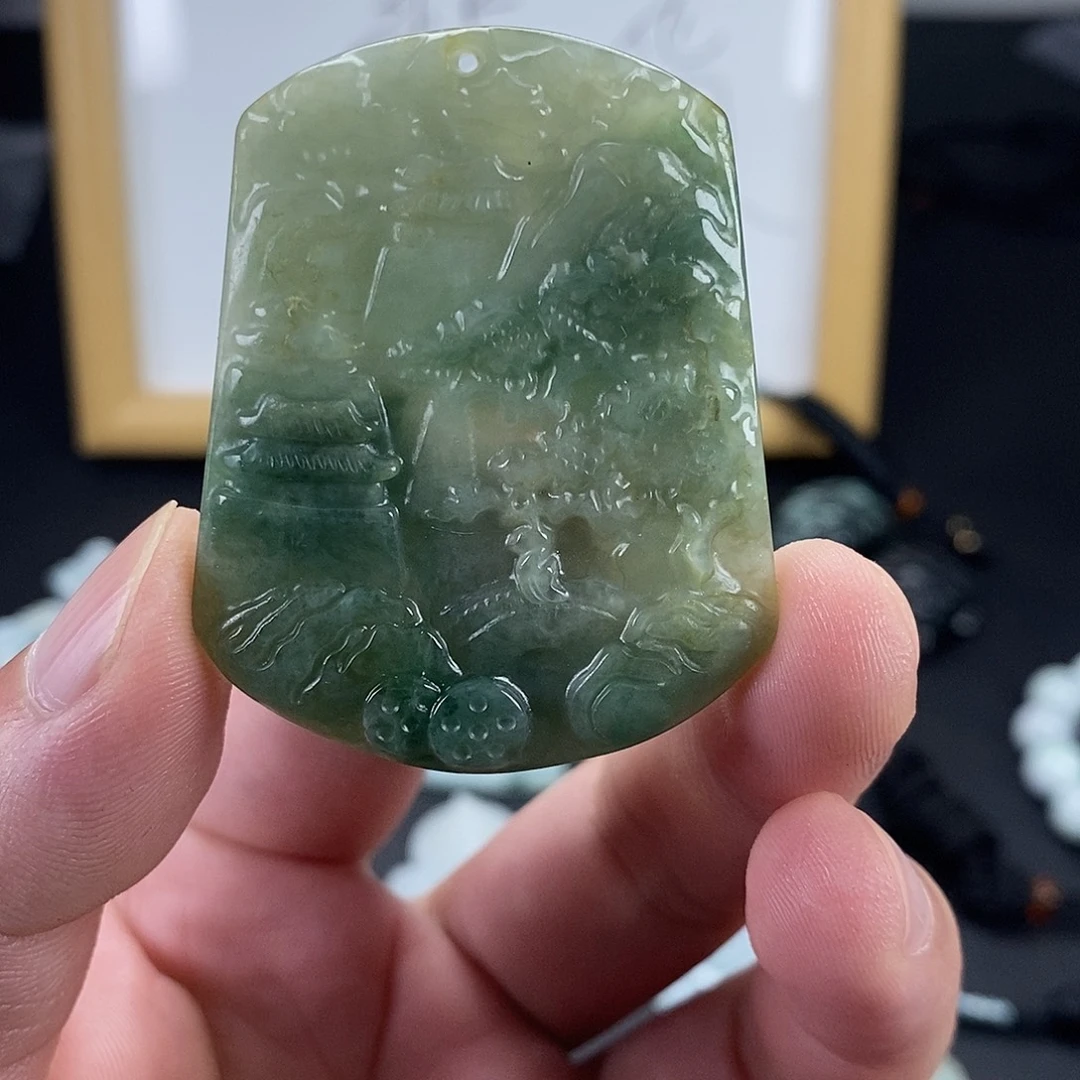 翡翠未镶嵌颈饰翡翠