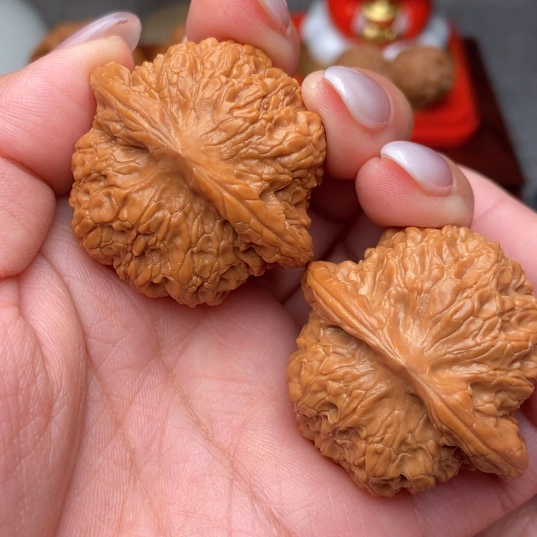 文玩核桃把件毕业血麒麟40全品