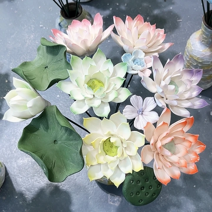 粉色系，连花带盆睡莲花束，永生花