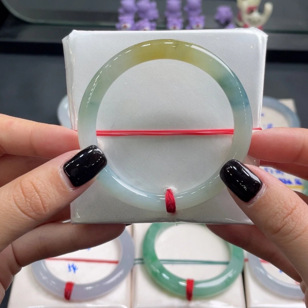 翡翠未镶嵌手镯翡翠手镯