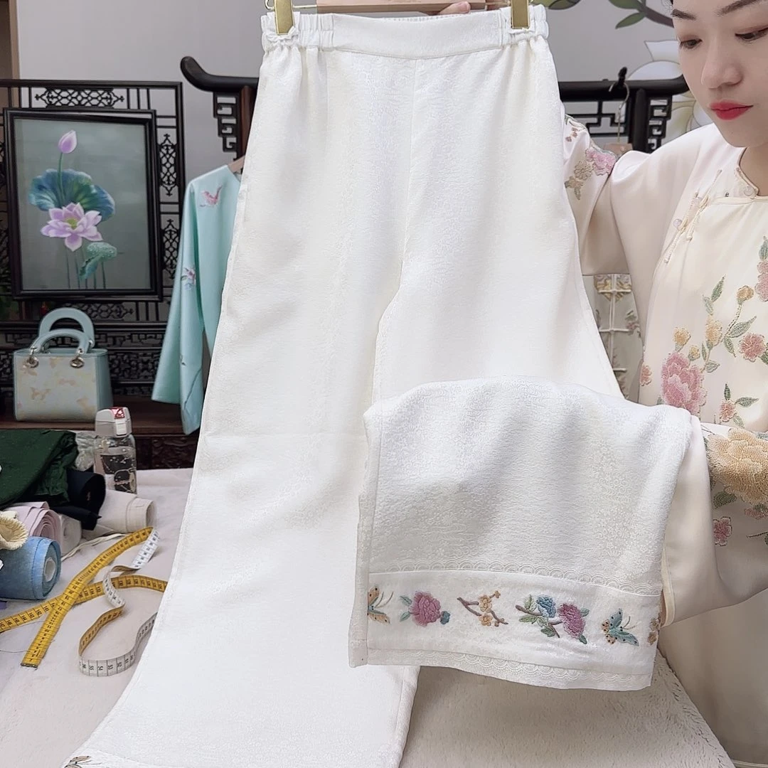 新品上新，绢料腰围68裤长102