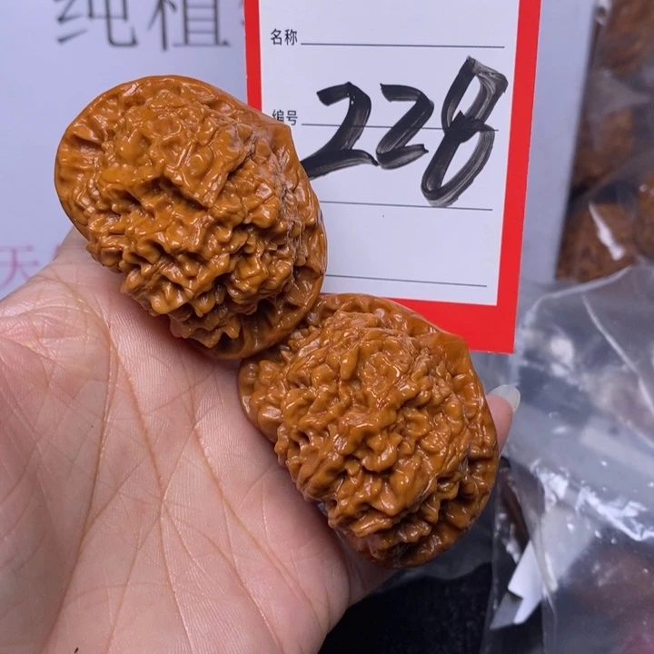 文玩核桃把件不****帕228，49官帽练手