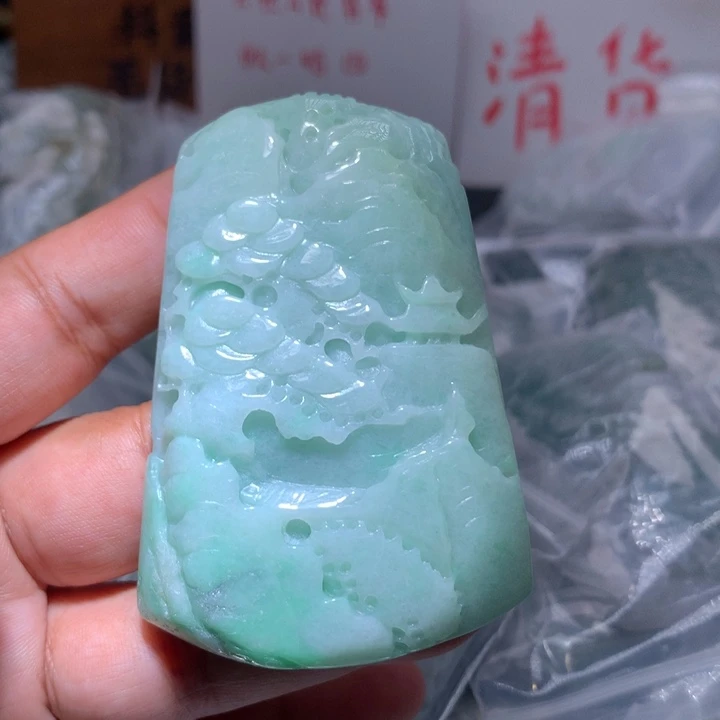 翡翠未镶嵌颈饰保真天然A货翡翠