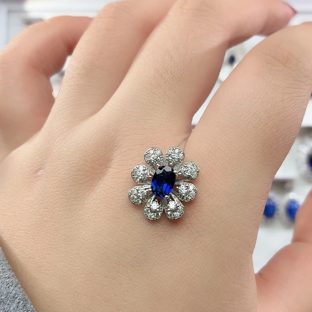 吊坠925银培育皇家蓝色宝石