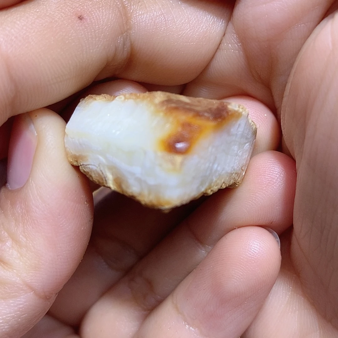 定制琥珀蜜蜡原石