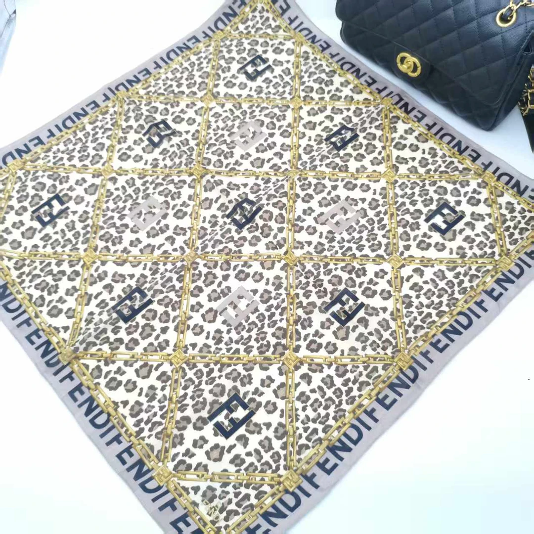 99新 FENDI/芬迪 海囤/芬迪/丝巾/xh94117