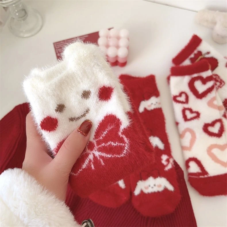 【五双】袜子仿水貂绒冬加厚保暖毛圈袜本命年红色可爱兔女中筒袜yj
