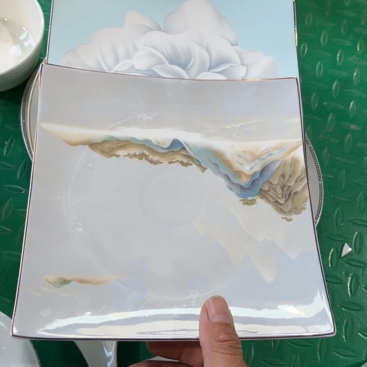 瓷片方盘二个微瑕