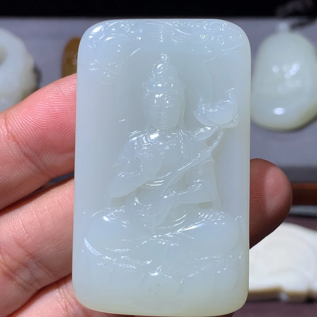 蜉***⁷和田玉未镶嵌挂件