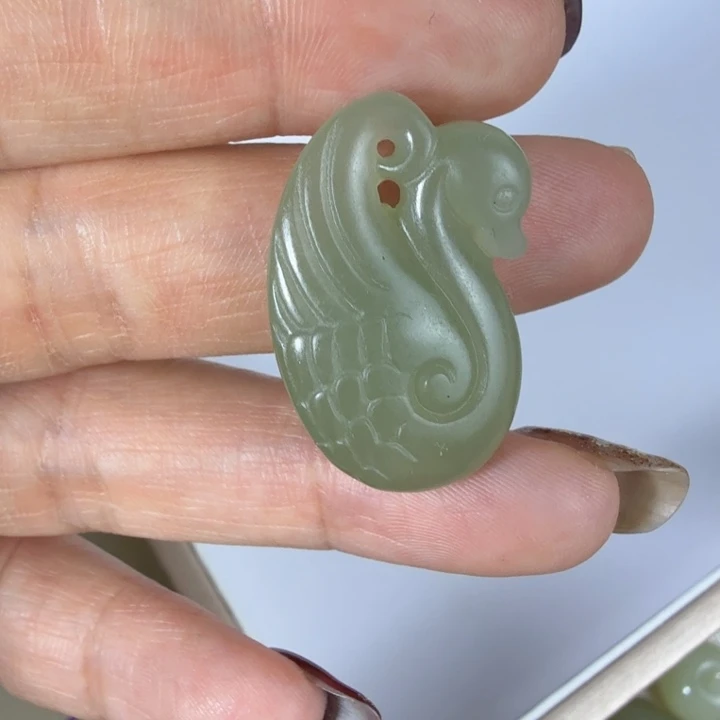和田玉（糖玉）未镶嵌颈饰