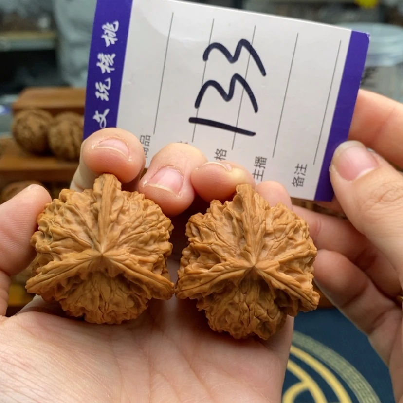 【闪购商品】文玩核桃吊坠40正奔