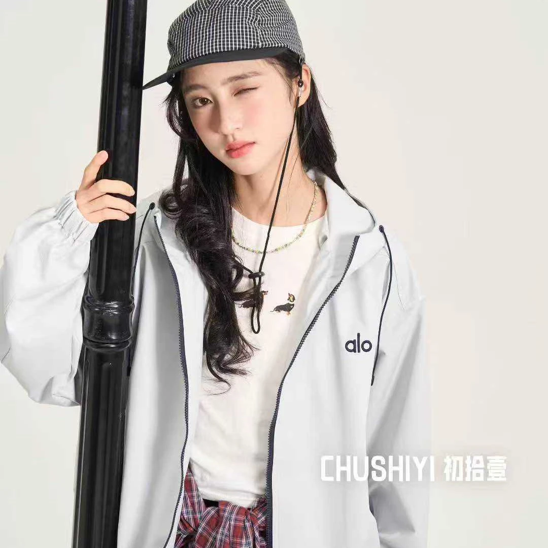 百搭落肩袖女秋季连帽标准短外套潮流风衣夏季外套