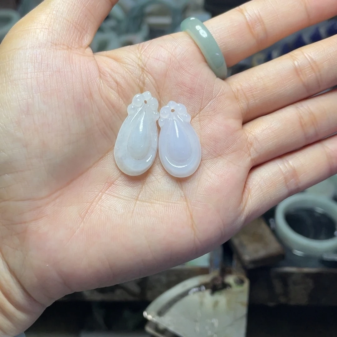 颈饰未镶嵌翡翠多样性