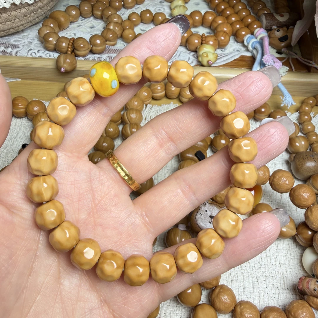 小奶酪卡9米的猴头核桃