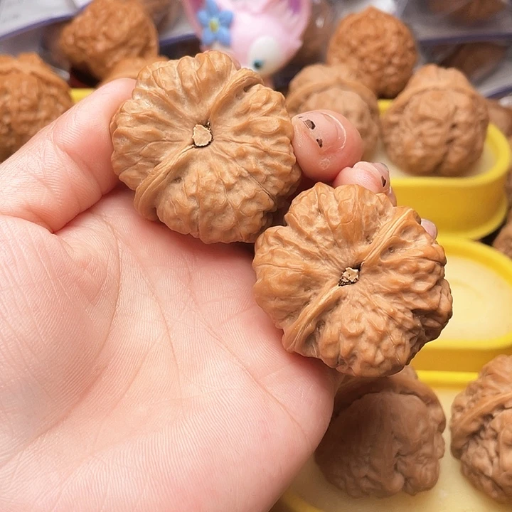 木质类B****?文玩核桃蛤蟆