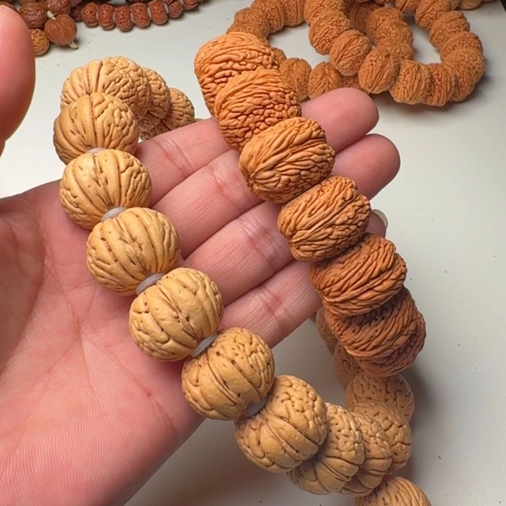 不***说桃核吊坠白月光和龙鳞手排