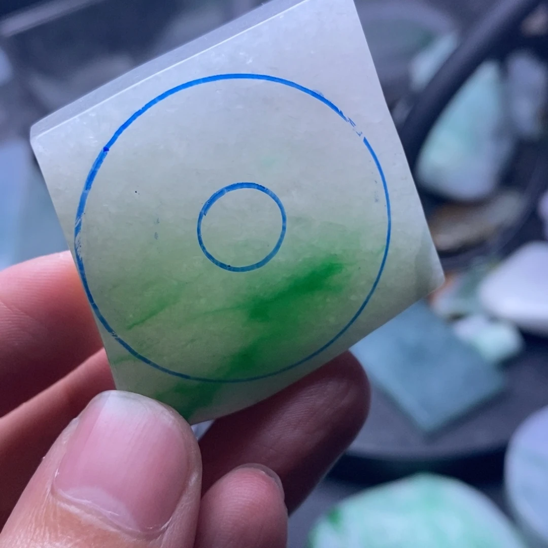 定制翡翠未镶嵌包工