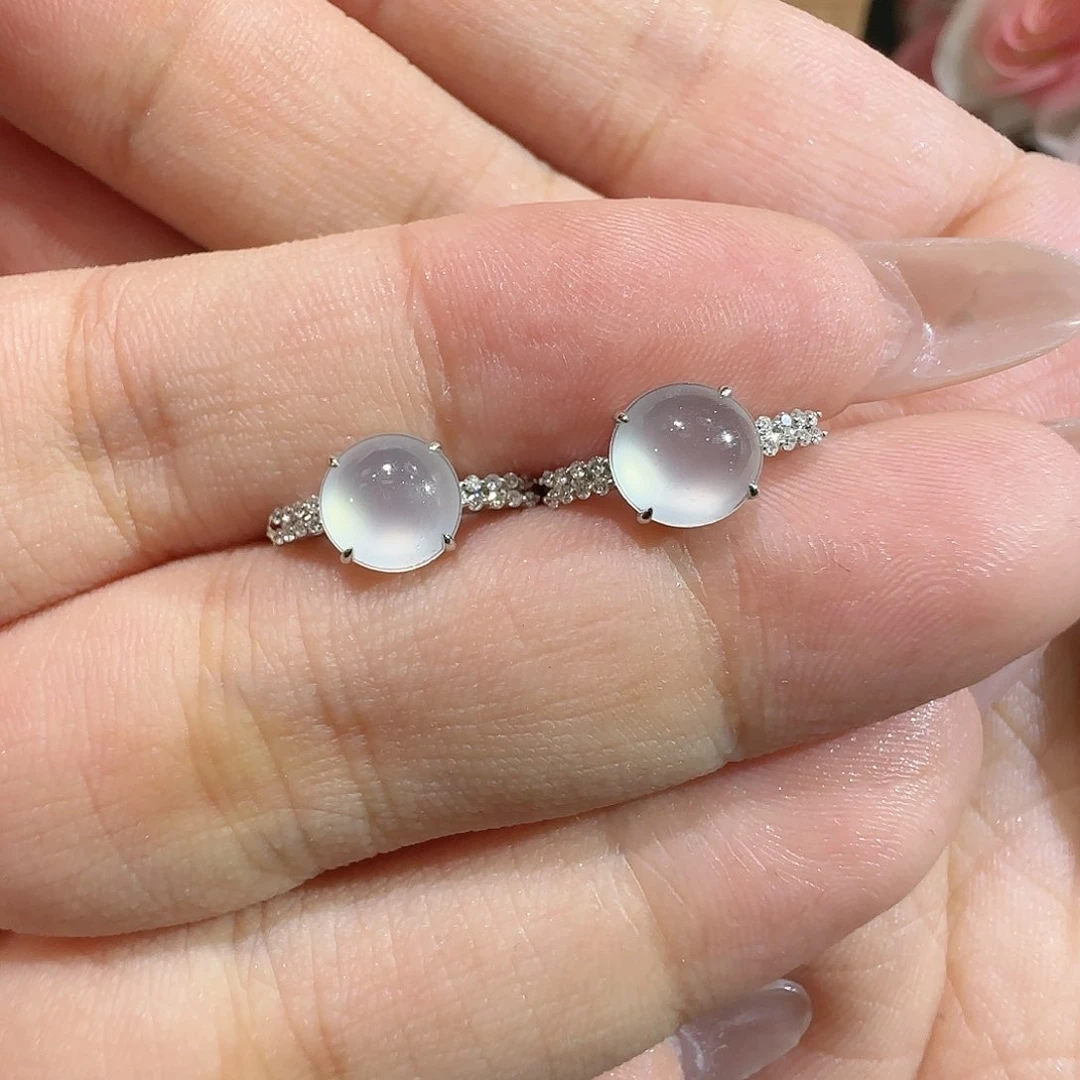 【闪购商品】18K金镶嵌翡翠耳饰