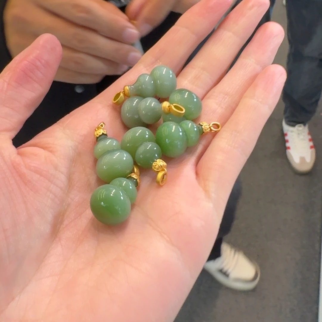 和田玉18K金镶嵌颈饰1110冯总卡21左右葫芦多样性发其一