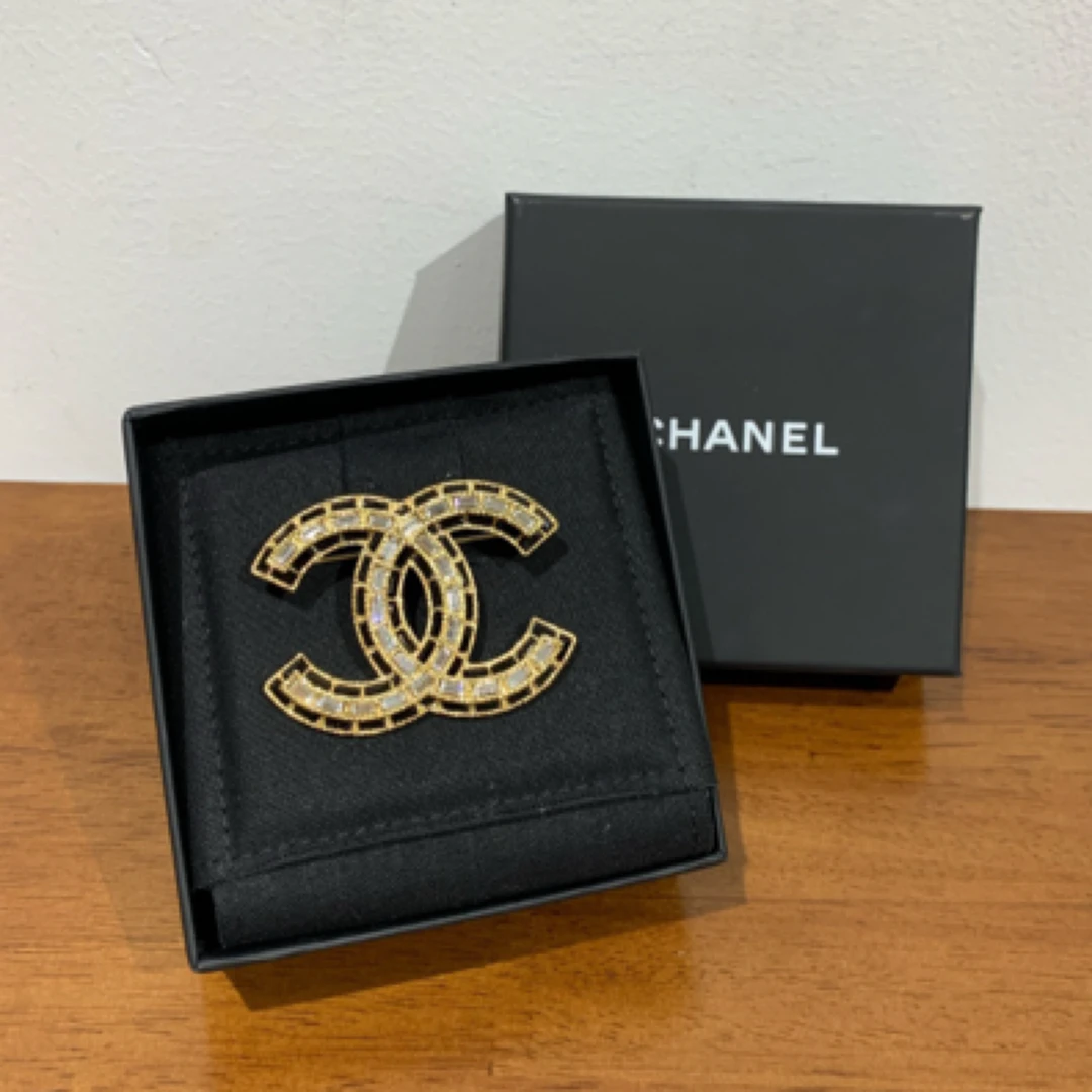 99新 Chanel/香奈儿 24S双层黑白钻双c胸针
