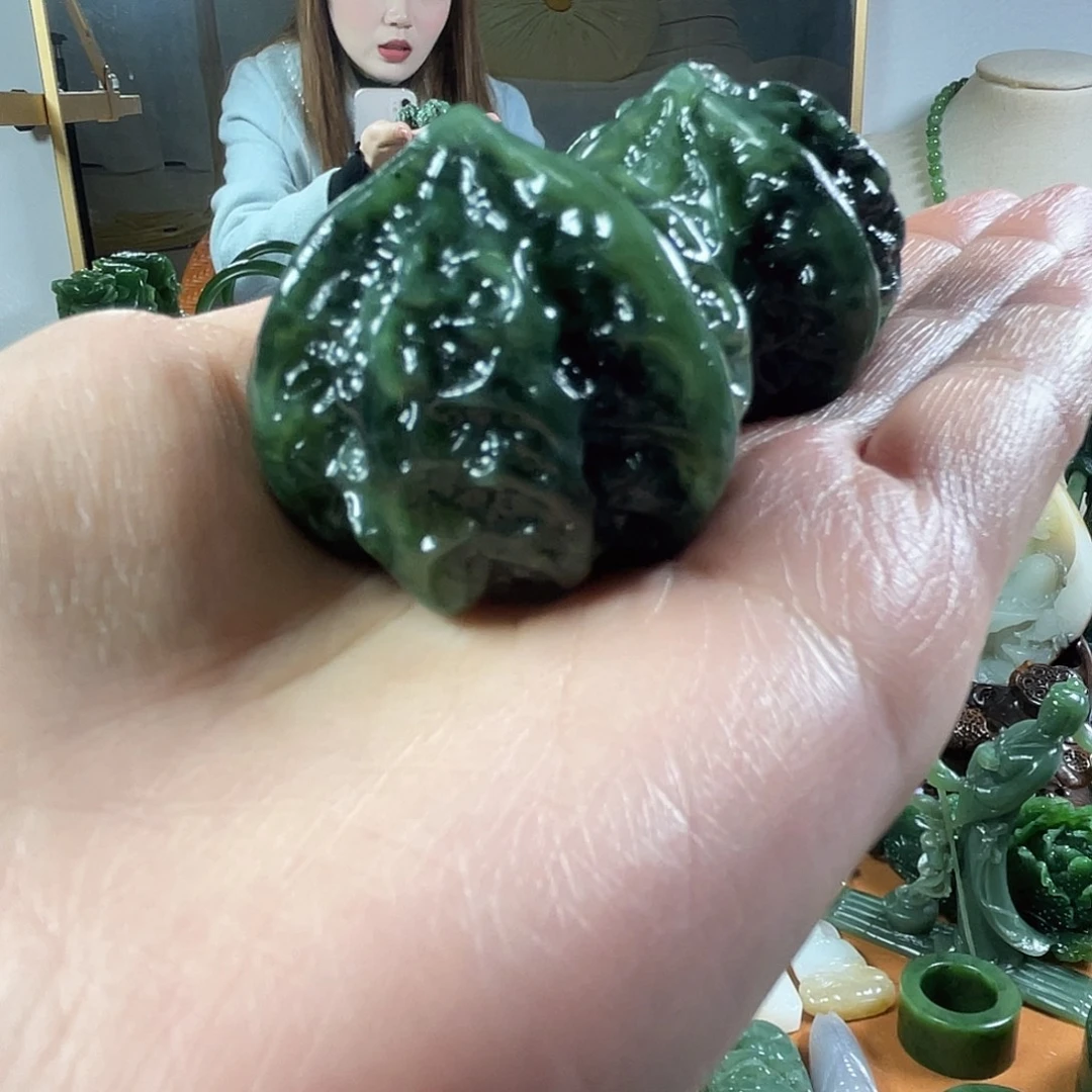 和田玉（碧玉）未镶嵌把件