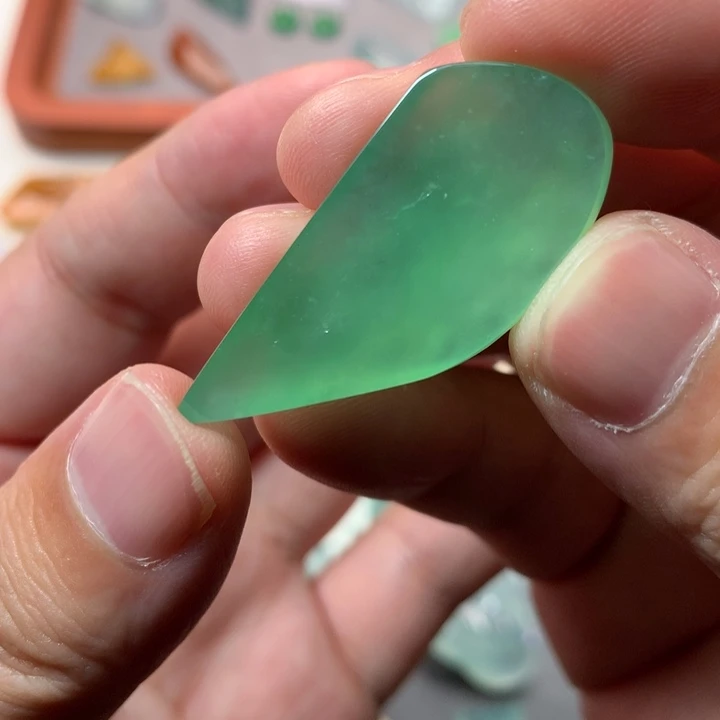 定制翡翠未镶嵌定制