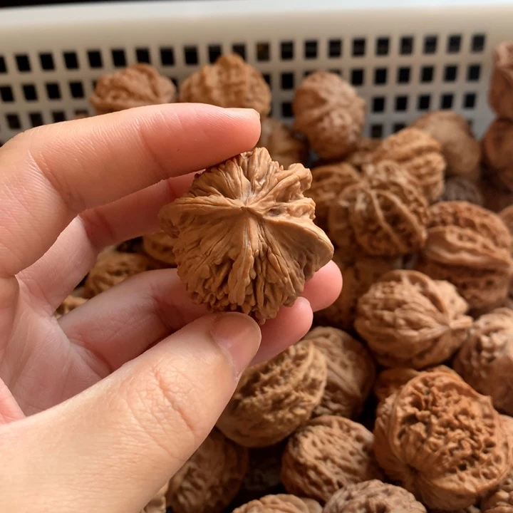 奥***彬文玩核桃吊坠四座楼