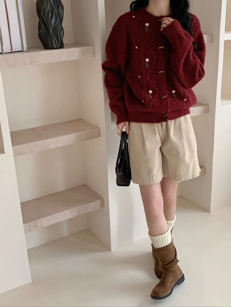 韩系甜美软糯单排扣圆领长袖毛衣女秋冬2025新款百搭减龄长袖上衣